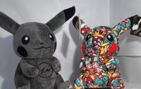 Pikachu Black Edition Color Plüschtier Stofftier Kuscheltier Nordrhein-Westfalen - Düren Vorschau