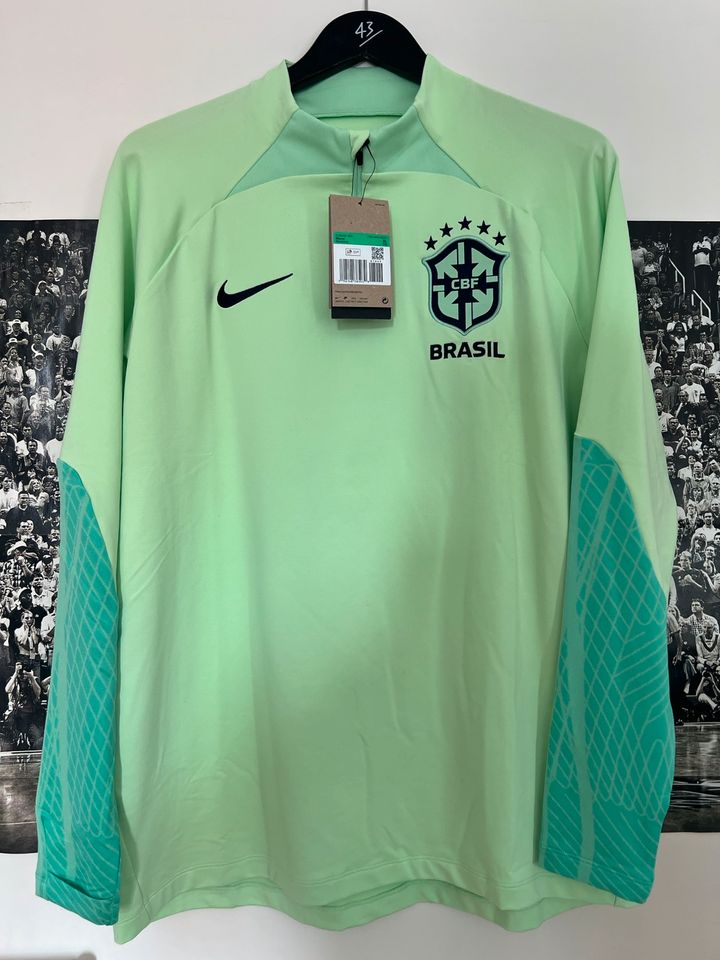 Nike Brasilien Trainingsshirt grün XL NEU ETIKETT Trikot 100%OG! in Bad Homburg