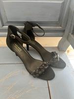 Lascana NEU Sandale Sandalette Gr. 42 ungetragen schwarz Niedersachsen - Hameln Vorschau