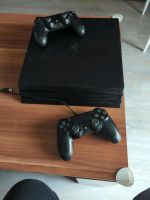 Playstation 4 pro mit 7 Spielen und 2Controller Düsseldorf - Benrath Vorschau