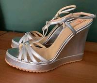 Pollini Wedges Sandalen Riemchen 40 Berlin - Reinickendorf Vorschau