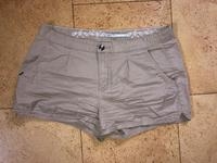 ONLY Shorts kurze Hose beige Gr. 38 hellbraun Brandenburg - Hennigsdorf Vorschau