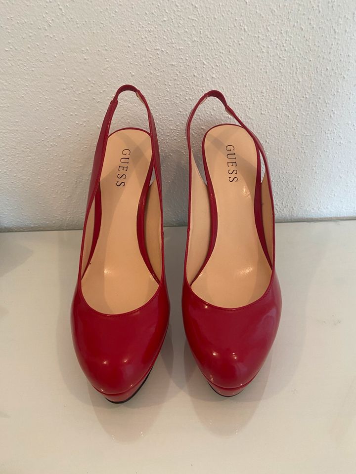 GUESS High Heels Gr.39 Original in München