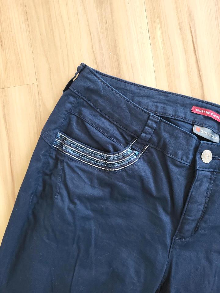 STREET ONE CRISSI HOSE Gr. 38 L 28 blau Pailletten in Wennigsen