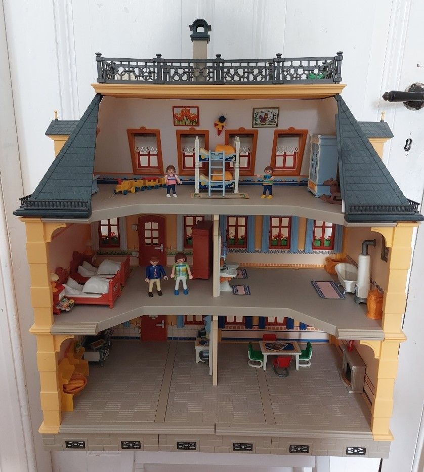 PLAYMOBIL HAUS NOSTALGIE VILLA 5301 mit 4 Figuren + viel Zubehör in Leipzig  - Alt-West | Playmobil günstig kaufen, gebraucht oder neu | eBay  Kleinanzeigen ist jetzt Kleinanzeigen