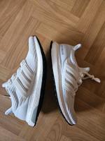 Adidas ultraboost 4.0 Herren sneaker 42 in weiß Hessen - Solms Vorschau
