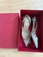 Valentino Garavani Schuhe pumps beige original Gr.38,5 München - Bogenhausen Vorschau