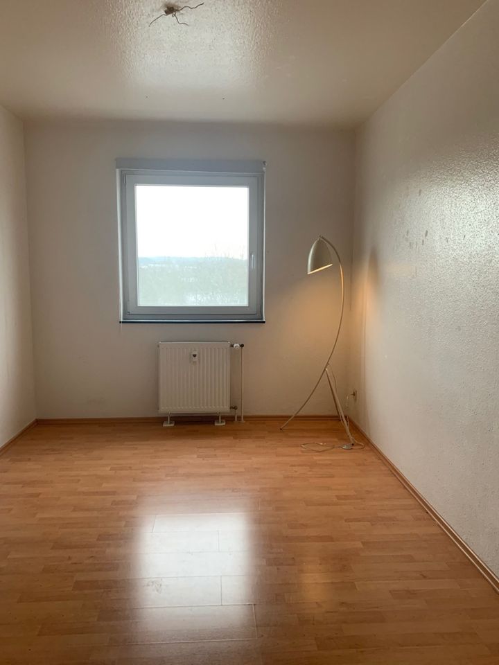 SANKT AUGUSTIN, TOLLE 3-Zi. Whg im 6. OG, ca. 80 m² Wfl, Diele, Duschbad, Balkon, Außen-Stellplatz. in Sankt Augustin