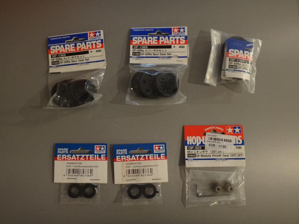 Tamiya DF-03 Ersatz- und Tuningteile, z.T. noch original verpackt in Ingolstadt
