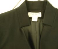 Wunderschöner, neuer, tiefschwarzer Blazer Gr. 38/40 Schwerin - Paulsstadt Vorschau