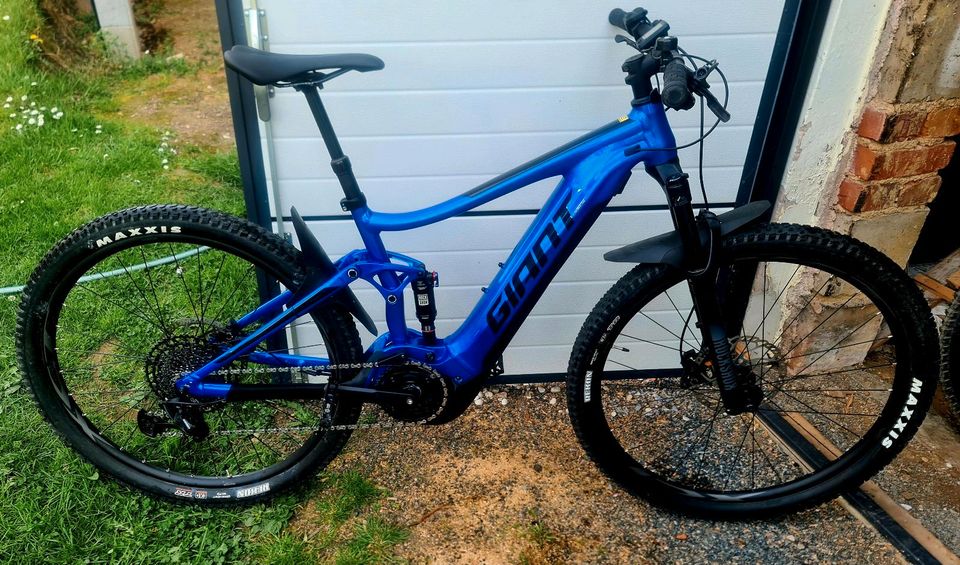 Giant Stance E+ 1 29er 625 25km/h blau Fully in Werdau