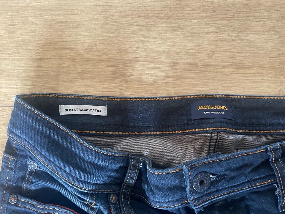 Jack&Jones Jeans „Tim“ in dunkelblau, Gr. 33/36 in Boostedt
