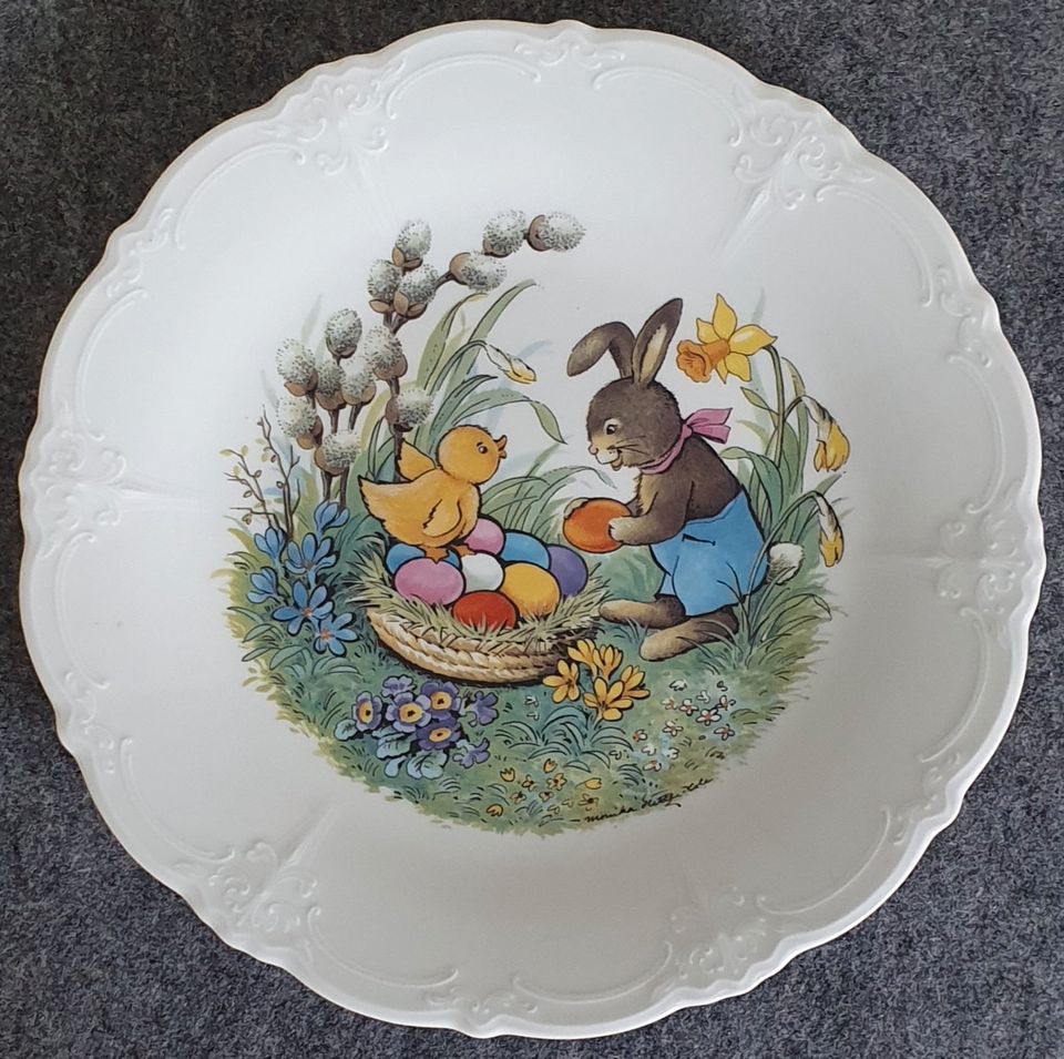 Porzellanteller/Sammelteller "Ostern" v. Hutschenreuther, Ø 26 cm in Schieder-Schwalenberg