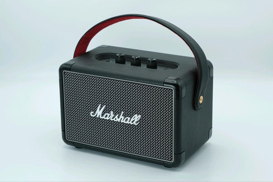 Marshall Kilburn 2 mit Zubehör Musikbox Bluetooth Lautsprecher in Königs Wusterhausen