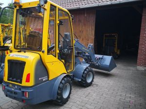 Hofschlepper Hoflader, Gebrauchte Baumaschinen kaufen