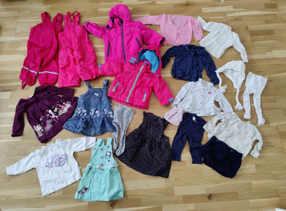 Paket Babykleidung Mädchen Größe 74-80, ca. 60 Teile in Schönau im Schwarzwald