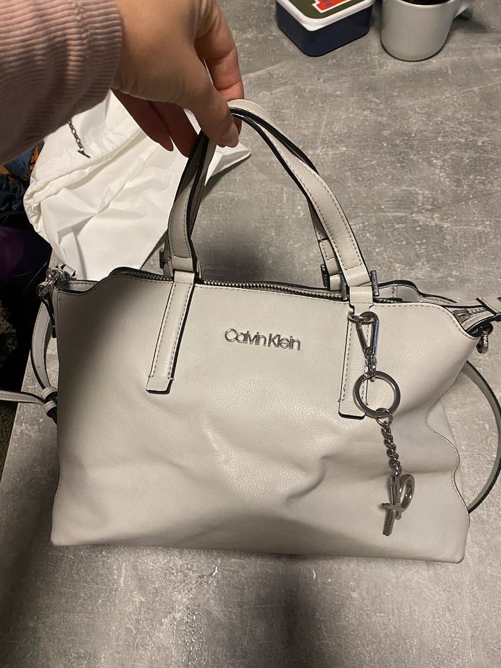 Calvin Klein Handtasche in Oberhausen