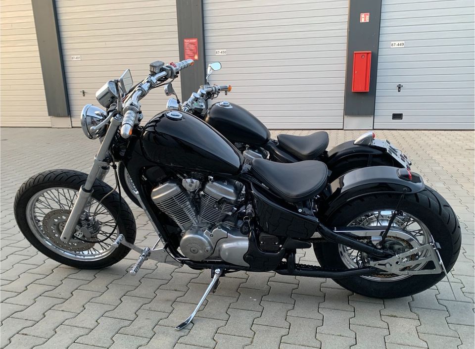 Honda Shadow VT 600 (PC 21) Bobber 33800 km Bj 1996 in Ahrensfelde