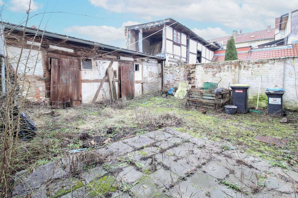 Bezugsfreier Familientraum: Schönes Reihenmittelhaus mit viel Potential in zentraler Lage in Teterow