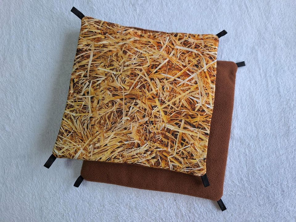 Meerschweinchen Hängematte 'Stroh' 30×30cm NEU Fleecehaltung in Oberhausen