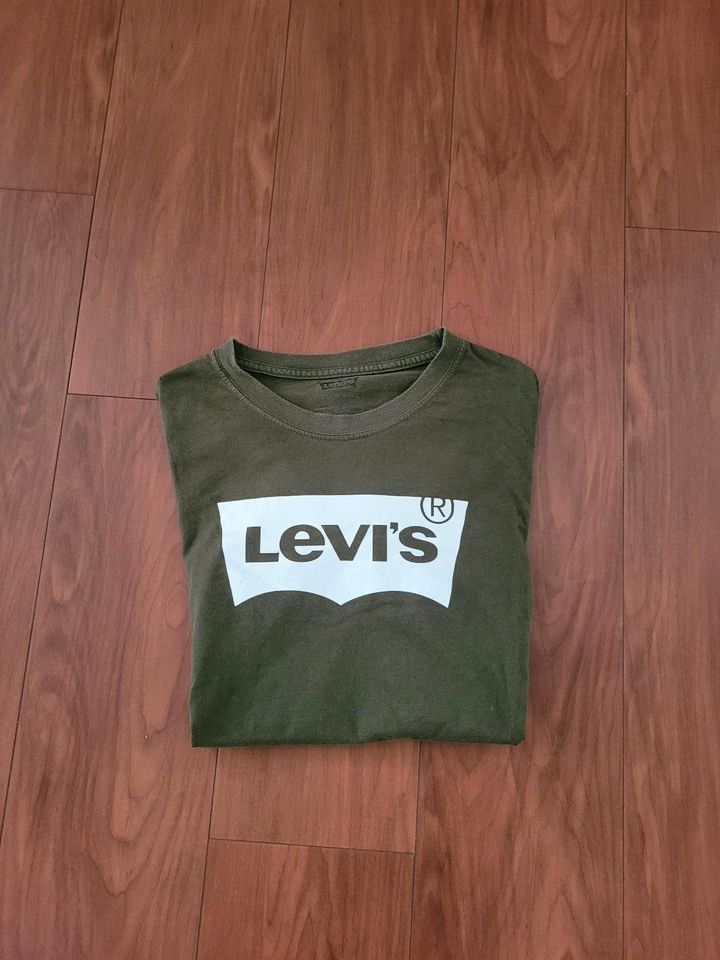 Levis T-Shirt Gr.176 in Paderborn