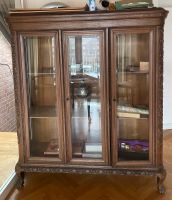 Schöner antiker Holzschrank / Vitrine mit Verzierungen Münster (Westfalen) - Centrum Vorschau