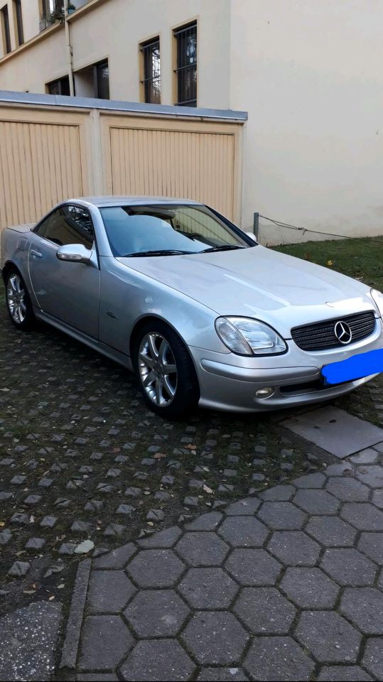 SLK 200 special edition in Grünheide (Mark)