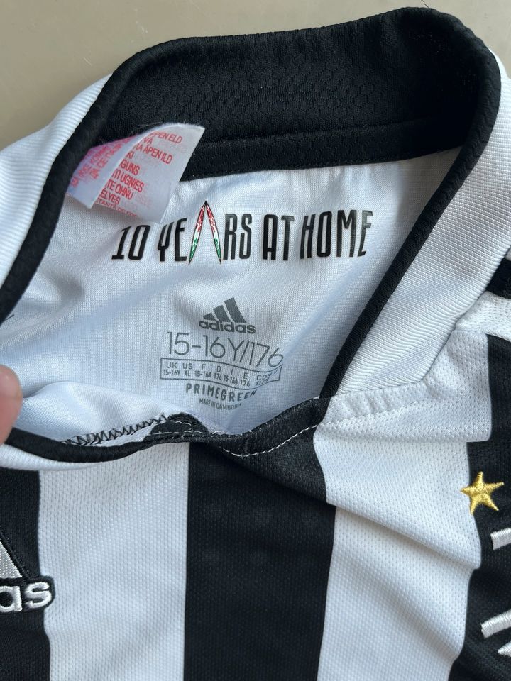 Juventus Turin Trikot original Adidas Gr. 176 in Neckargemünd