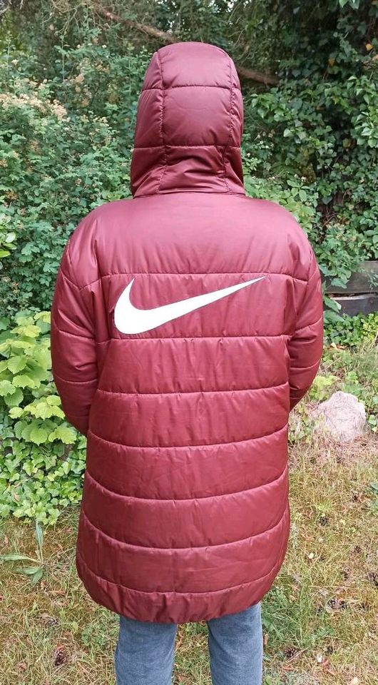 NIKE · PARKA für DAMEN XL Curve in Zühlsdorf