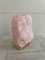 Brunnenstein Rosenquarz 2,9 kg 10x14 cm gebohrt Dortmund - Innenstadt-West Vorschau