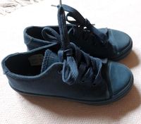 Kinder Slipper Neu Gr.29 Stoffschuhe Sneaker Nordrhein-Westfalen - Gummersbach Vorschau