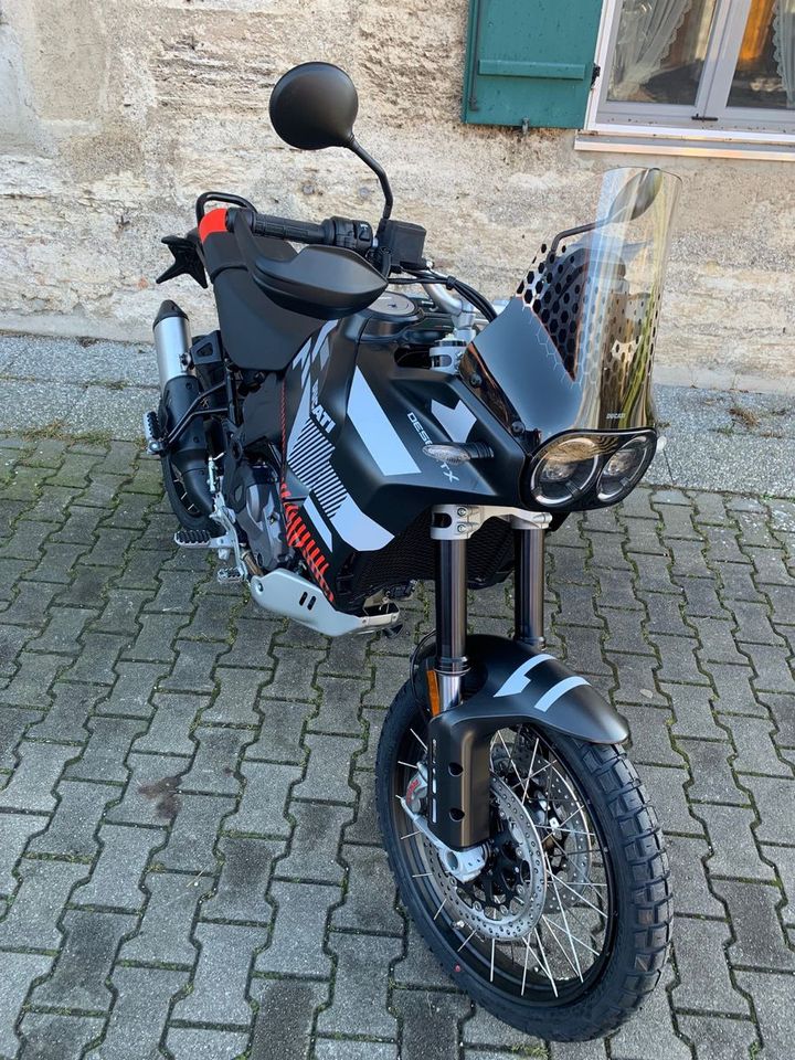 Ducati Desert X, 93 DB, Neufahrzeug , sofort Verfügbar in Obersöchering