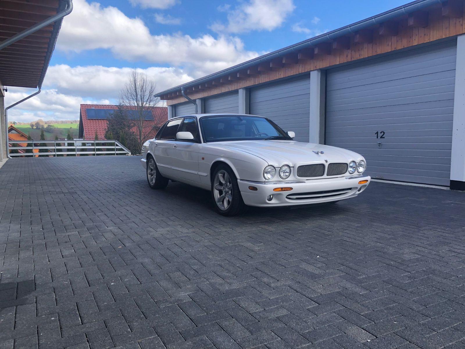 Abbildung des Autos Jaguar XJR 4.0 XJR