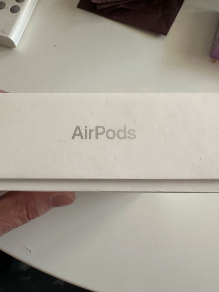 Apple AirPods original in Berlin