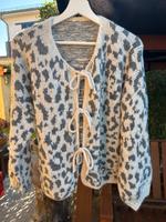 Boutique Cardigan Stickjacke Leo grau zum binden neu Berlin - Treptow Vorschau