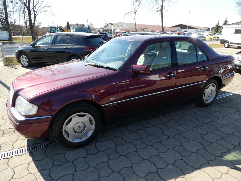 Mercedes-Benz C 180 ELEGANCE Automatik NUR 48´km in Polling