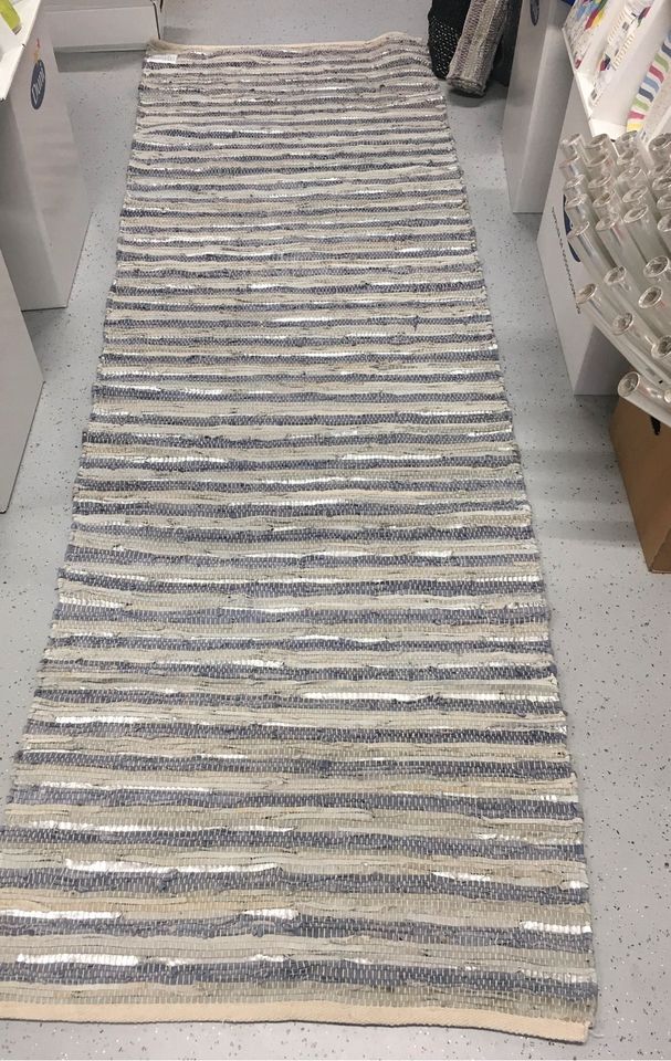 Broste Copenhagen Läufer Teppich lila Silber Leder 80x250 NEU in Schöffengrund