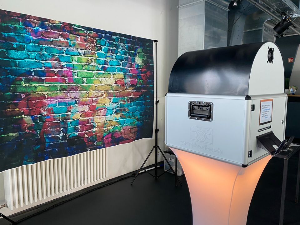 Premium Fotobox mit einzigartigem Design ab 229€ mieten in Stuttgart