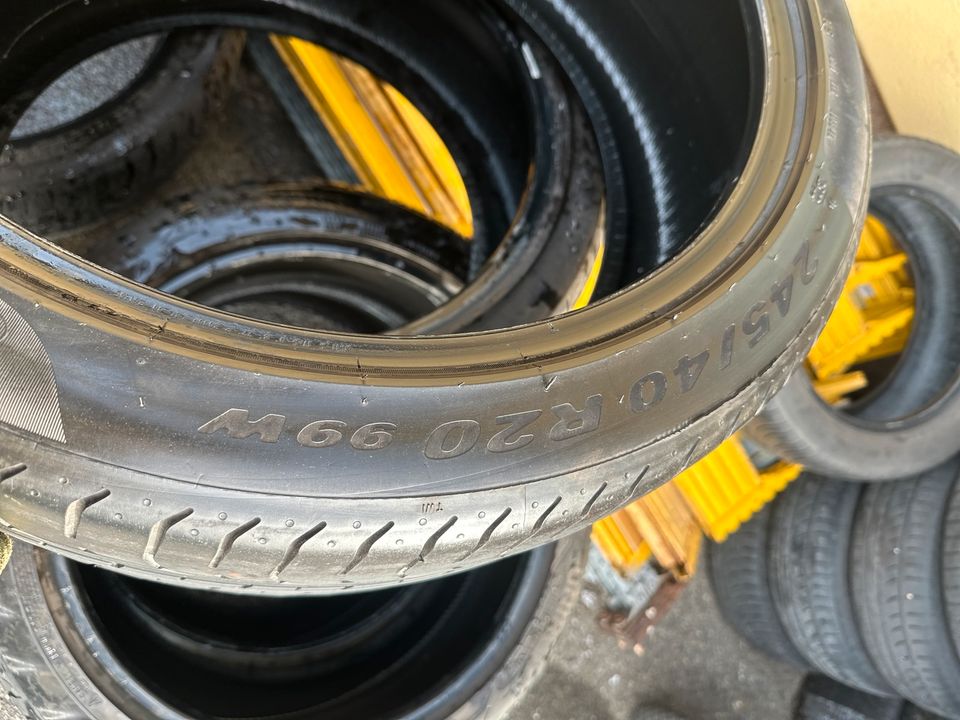 2x Sommerreifen☀️ 245 40 20 99W  Pirelli Pzero in Holzgerlingen