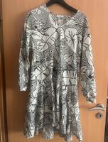 Kleid Marco Polo 34 schwarz weiß Glockenrock Oversize 34 Nordrhein-Westfalen - Rommerskirchen Vorschau