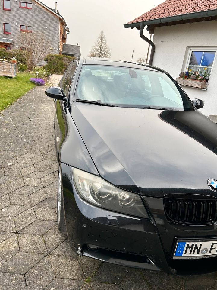 BMW E90 320D in Kammlach