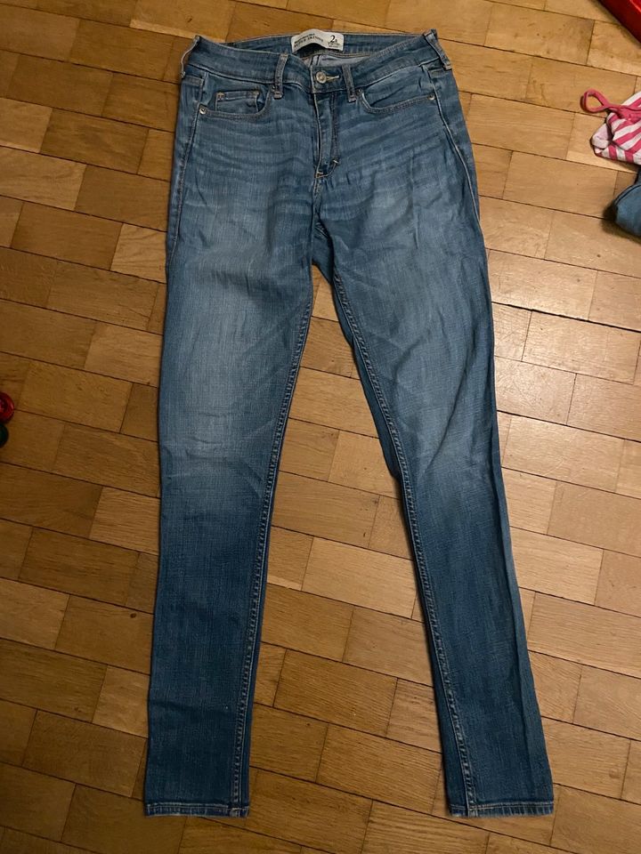 Jeans Abercrombie & Fitch W26 L31 in Berlin