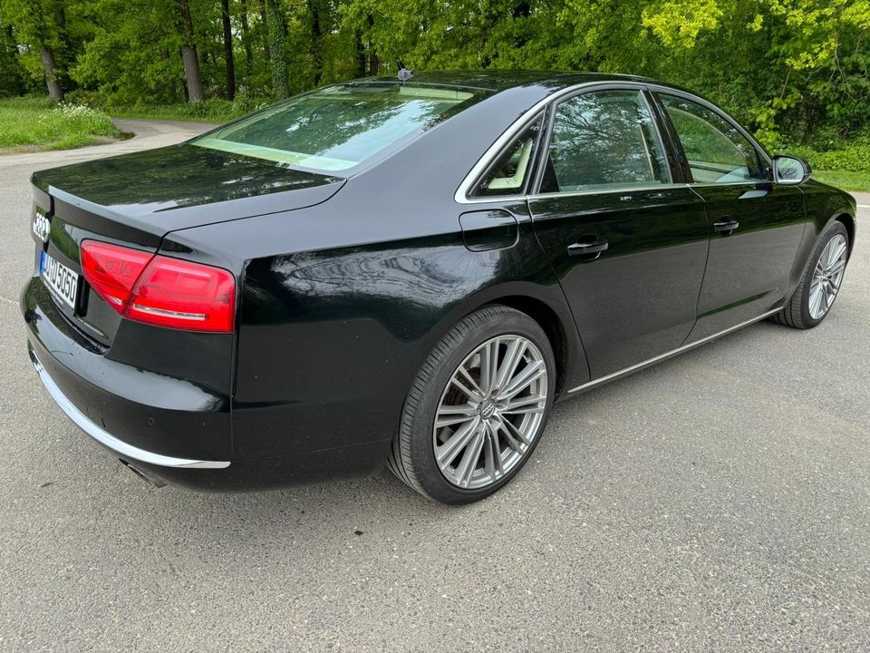 AUDI A8 TÜV NEU‼️ in Voerde (Niederrhein)