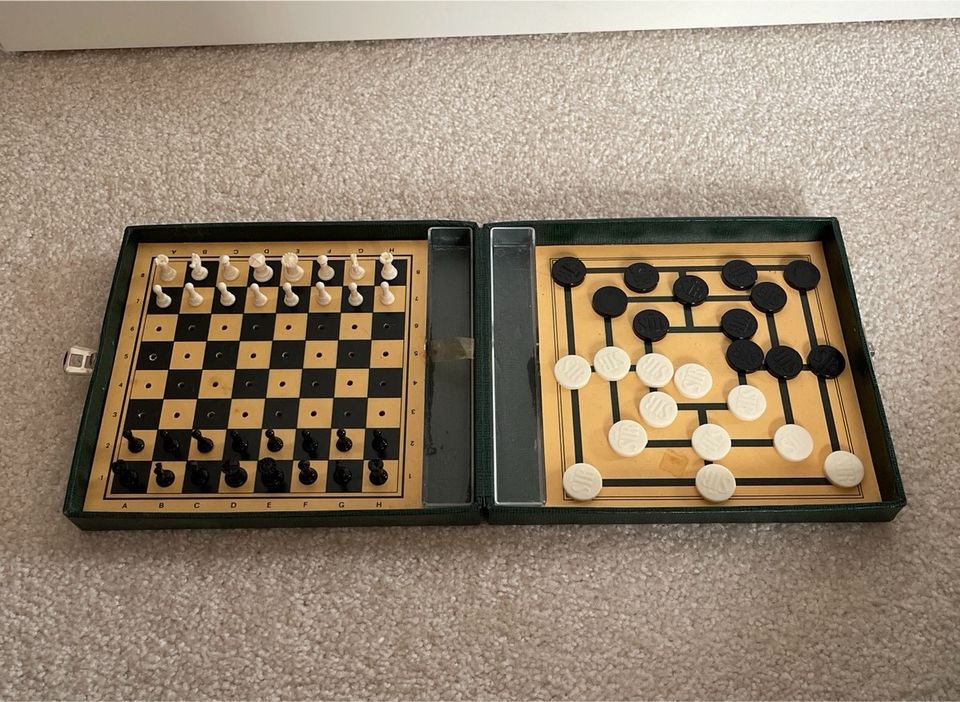 Vintage Reisespiel Mühle & Schach in Hamburg