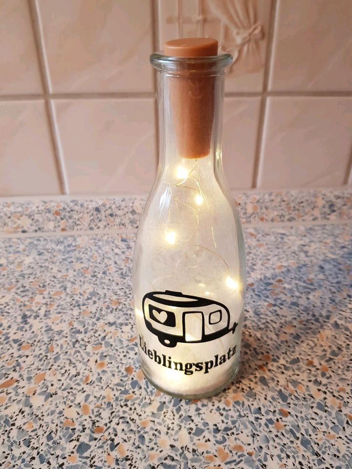 Beleuchtete Dekoflasche | Camping | Wohnwagen | Deko in Owschlag