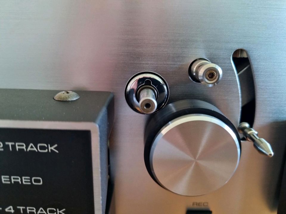 AKAI X201D Auto Reverse Tonbandgerät -überhohlt- in Nümbrecht