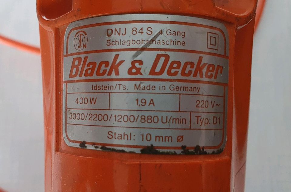 Schlagbohrmaschine Black & Decker DNJ 84S 400 Watt in Buchloe