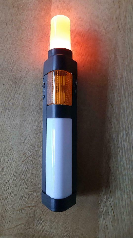 Multifunktionslampe Taschenlampe Warnlampe in Bocholt
