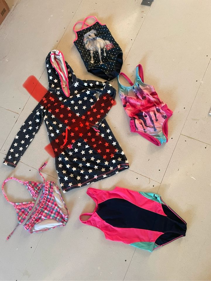 Badeanzug  Bikini Mädchen 140 ab 5€ pro Teil in Rosengarten