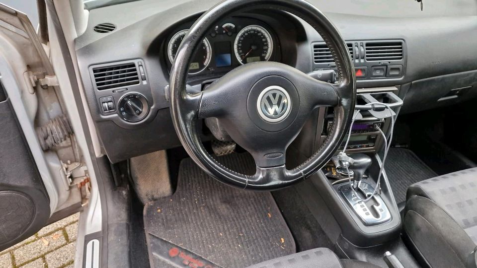 VW Bora 1,8T Limosine in Eningen